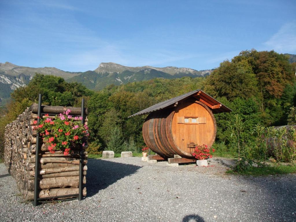 Domaine Du Grand Cellier - Insolite En Savoie Турнон Экстерьер фото